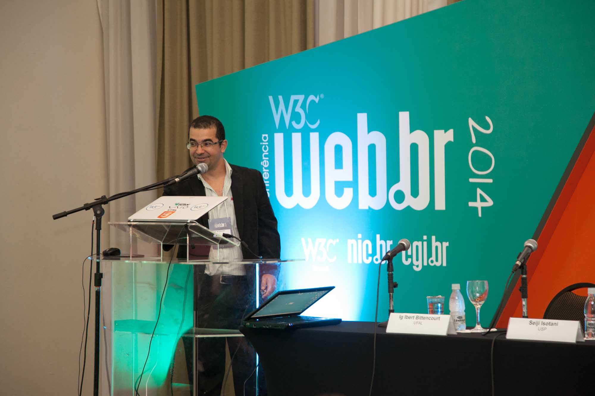 Conferência web br 2014